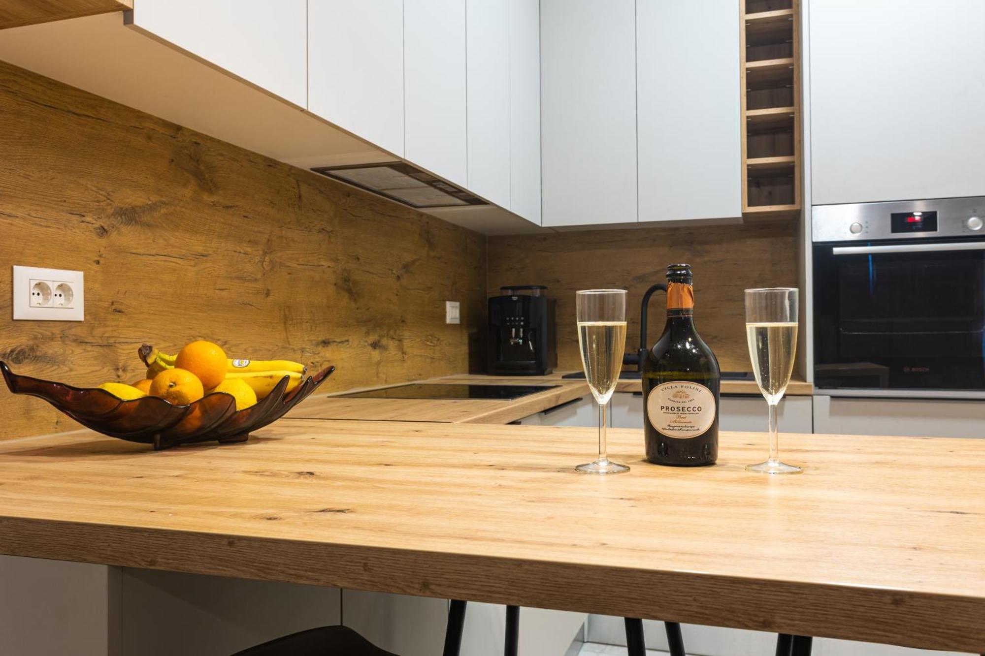 Luxury Poolside Oasis Split Apartman Trogir